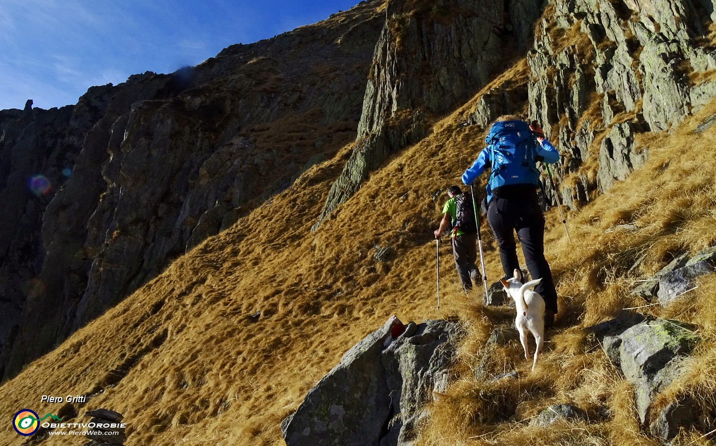 46 Per il Monte Duria in traverso a sinistra.JPG -                                